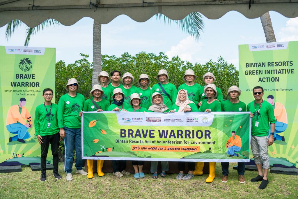 Group photo of Brave Warrior volunteers at Bintan Resorts