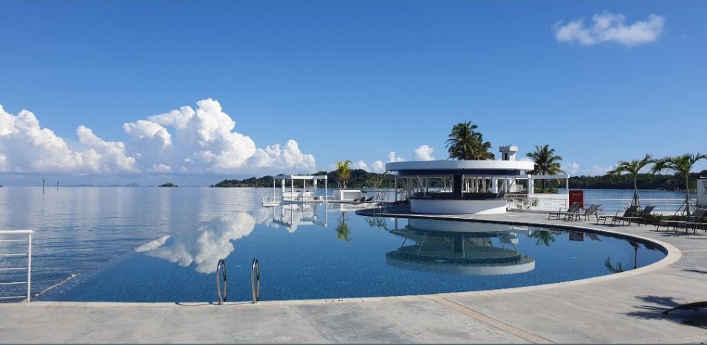 Infinity Pool - Doulos Phos